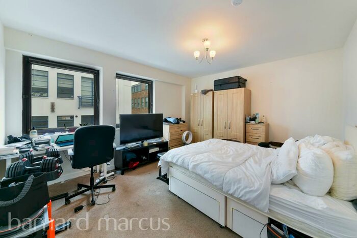 4 Bedroom Apartment To Rent In Leather Lane, Chancery Lane, EC1N