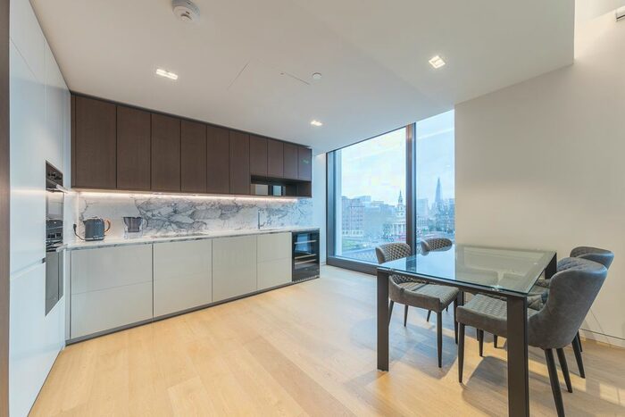 2 Bedroom Flat To Rent In Casson Square, London, SE1