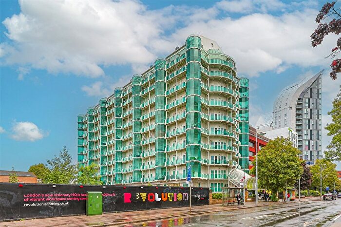 2 Bedroom Flat For Sale In Uxbridge Road, Ealing, W5