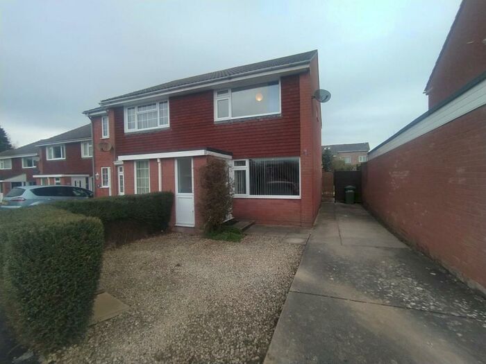 2 Bedroom Semi-Detached House To Rent In Willow Road, Street, BA16