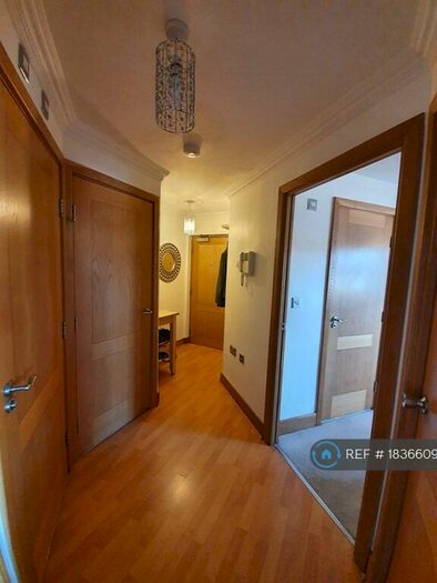 2 Bedroom Flat To Rent In Kew Court, Kingston Upon Thames, KT2