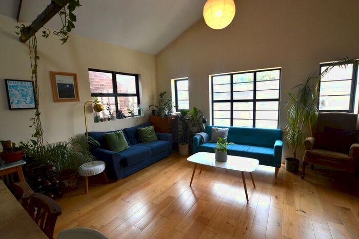 2 Bedroom Flat To Rent In Attock Mews, Eden Road, London, E17