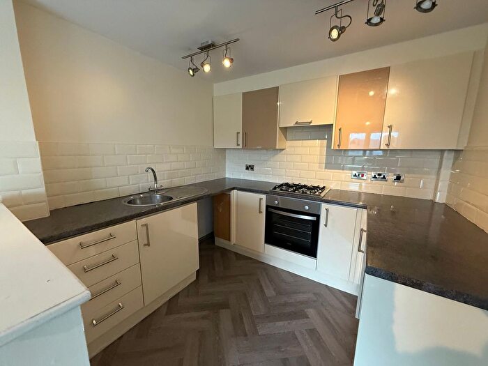 2 Bedroom Flat To Rent In Whalley Road, Middleton, M24