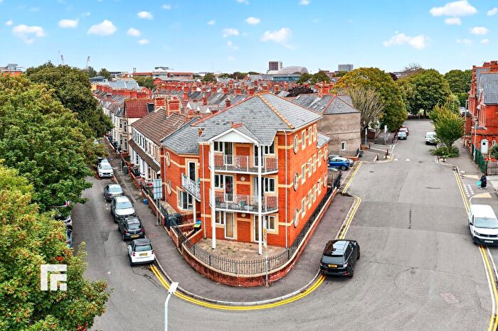 2 Bedroom Apartment For Sale In Clarence Embankment, Cardiff, CF10