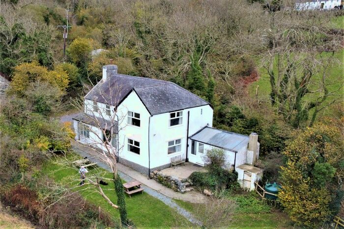 5 Bedroom Detached House For Sale In Clynnogfawr, Caernarfon LL54