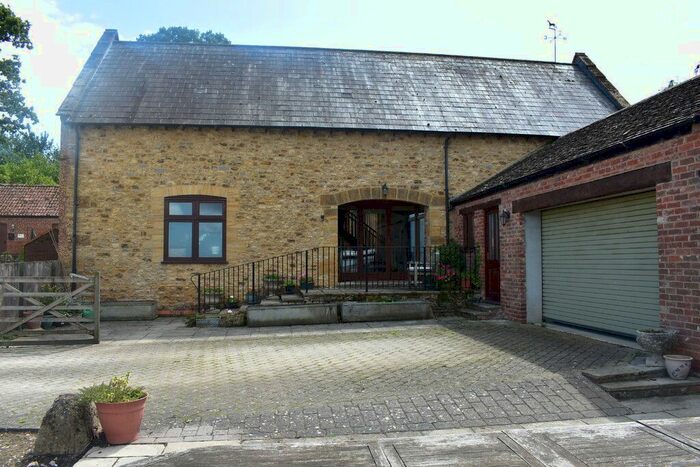 3 Bedroom Barn Conversion To Rent In Stone Lane, Yeovil Marsh, Yeovil, BA21