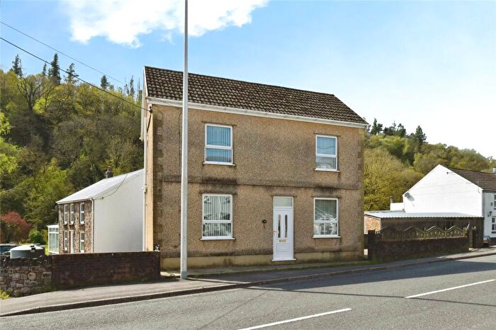 2 Bedroom Detached House For Sale In Bethel Road, Lower Cwmtwrch, Swansea, Powys, SA9