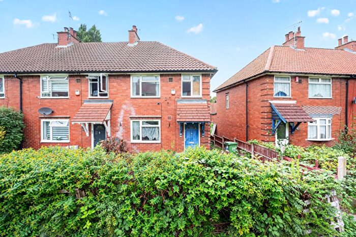 3 Bedroom End Of Terrace House For Sale In Blake Crescent, Mansfield, NG18