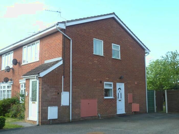 1 Bedroom Flat To Rent In Canterbury Drive, Perton, Wolverhampton, WV6