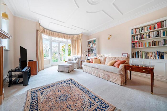 5 Bedroom Detached House For Sale In Rodway Road, Bromley, BR1
