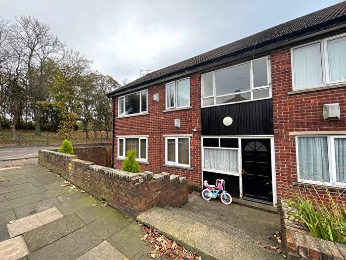 1 Bedroom Flat To Rent In Maple Grove, Saltwell Park, Gateshead, NE8