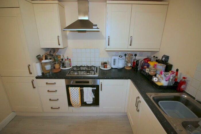 2 Bedroom Flat To Rent In Maple Court, Arterial Avenue, Rainham, Essex, RM13