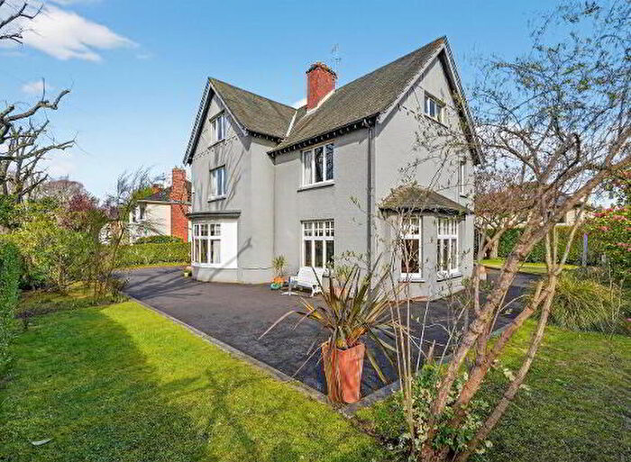 7 Bedroom Detached House For Sale In Myrtlefield Park, Belfast, BT9