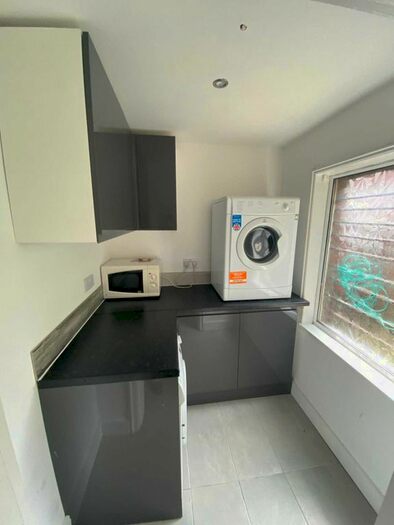 3 Bedroom Terraced House To Rent In Cawdor Road, Fallowfield, M14