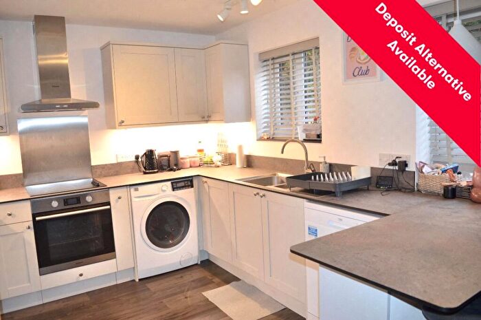 1 Bedroom Apartment To Rent In Station Approach, Coulsdon North, Coulsdon, CR5