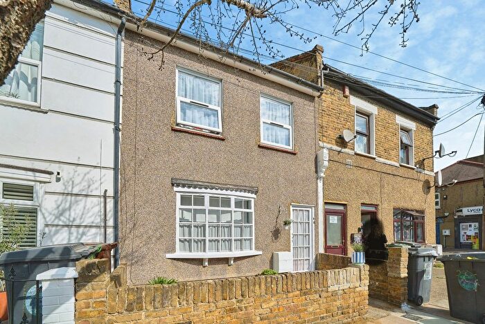 3 Bedroom Terraced House For Sale In Vansittart Road, London, E7