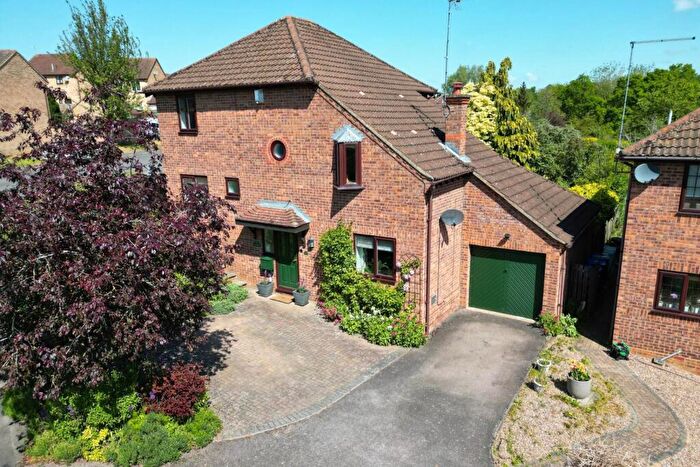 4 Bedroom Detached House For Sale In Allard Close, Rectory Farm, Northampton, NN3