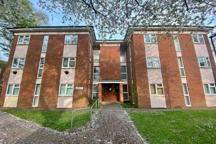 1 Bedroom Flat To Rent In Lanthwaite Close, Nottingham, NG11