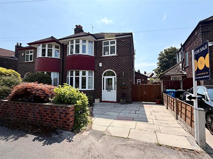 3 Bedroom Semi Detached House For Sale In De Quincey Road, West Timperley, Altrincham, WA14