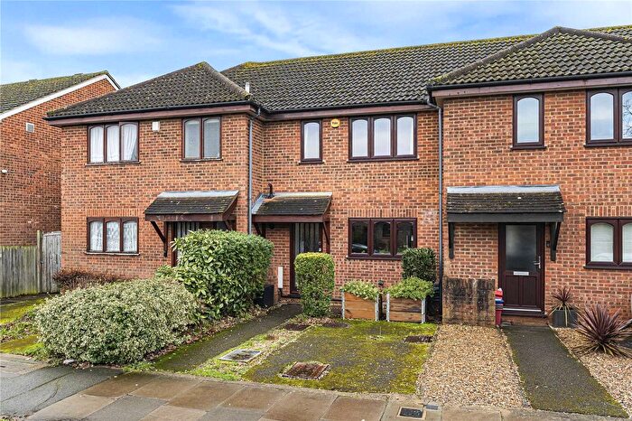 2 Bedroom Terraced House For Sale In Harte Road, Hounslow, TW3