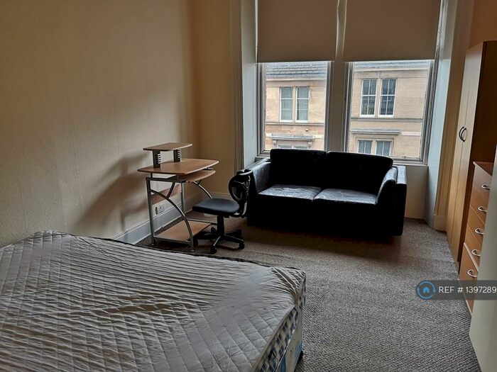 4 Bedroom Flat To Rent In Park Road, Glasgow, G4