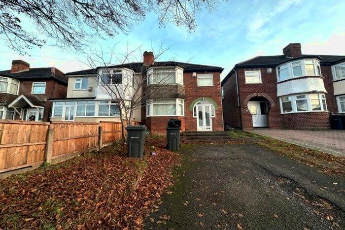3 Bedroom Semi-Detached House To Rent In Partridge Road, Birmingham, B26