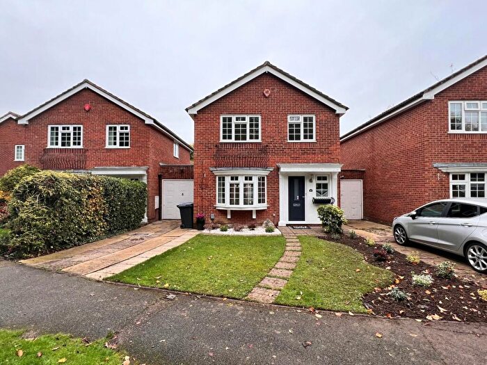 4 Bedroom Link Detached House To Rent In Sylvandale, Welwyn Garden City, AL7