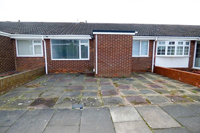 2 Bedroom Bungalow To Rent In Exeter Way, Jarrow, NE32