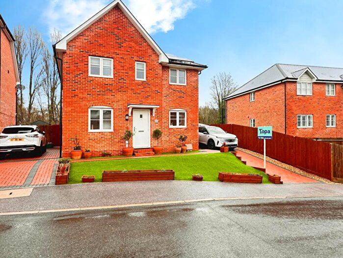 4 Bedroom Detached House For Sale In Carmelite Road, Aylesford, ME20