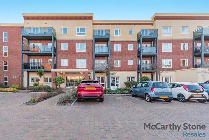 2 Bedroom Apartment For Sale In Bilberry Place, Recreation Road, Bromsgrove, B61