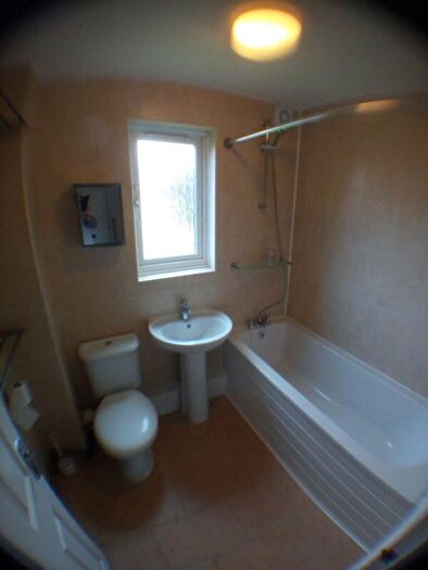 1 Bedroom Flat To Rent In Vignoles Road, Romford, RM7