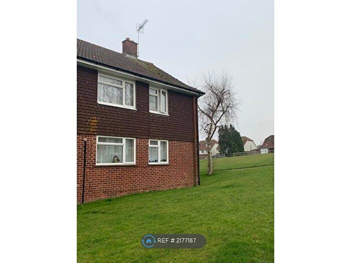 1 Bedroom Flat To Rent In Burwash, Burwash, Etchingham, TN19
