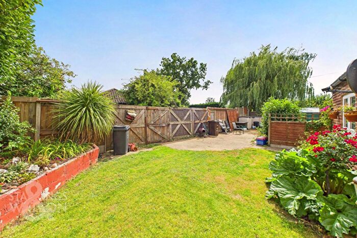 2 Bedroom Semi-Detached House For Sale In Muriel Kenny Court, Hethersett, Norwich, NR9