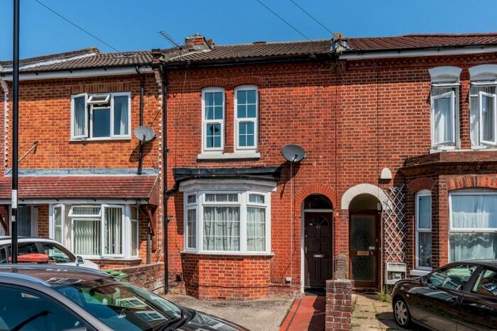 5 Bedroom Terraced House To Rent In Avenue Road, Southampton, Hampshire, SO14