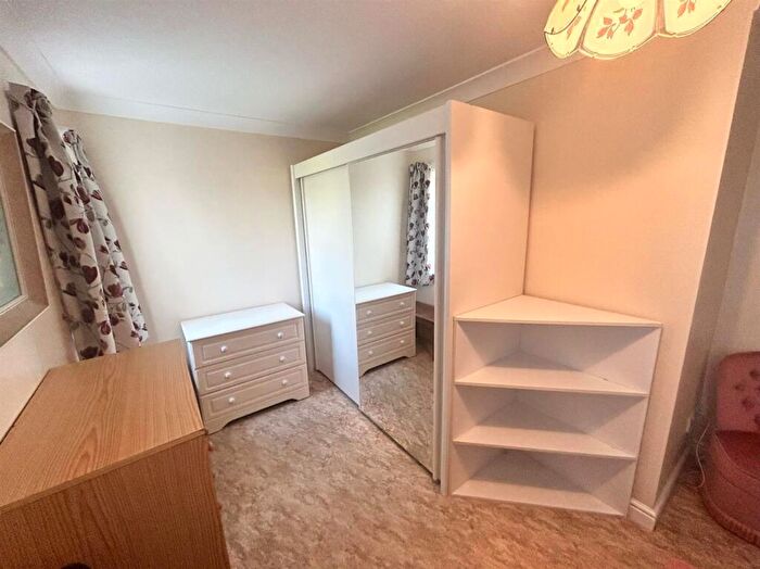 2 Bedroom Apartment To Rent In Rhos Promenade, Rhos On Sea, Colwyn Bay, LL28