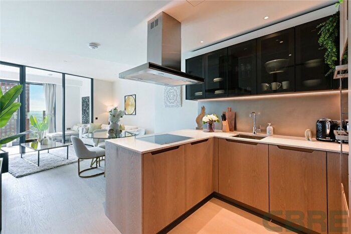 1 Bedroom Flat To Rent In River Park Tower, Nine Elms Lane, SW8