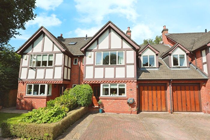 4 Bedroom Terraced House For Sale In St. Johns Way, Sandiway, Northwich, CW8