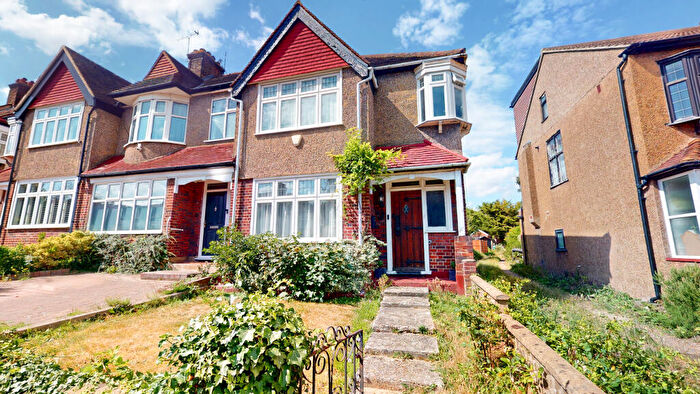 3 Bedroom House To Rent In Beechfield Road, Bromley, BR1