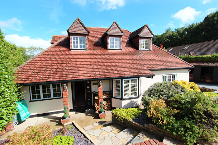 5 Bedroom Detached House For Sale In Well Hill Lane, Chelsfield, BR6