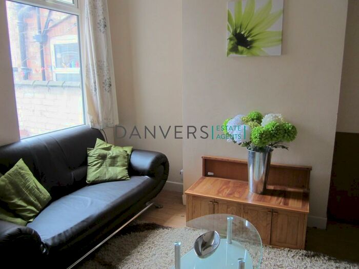 3 Bedroom Terraced House To Rent In Norman Street, Leicester, LE3