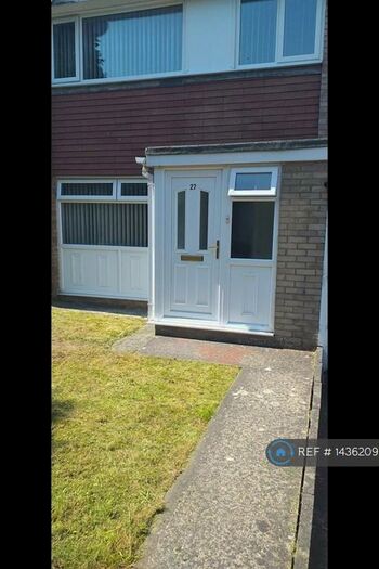 3 Bedroom Terraced House To Rent In Hereford Court, Newcastle Upon Tyne, NE3