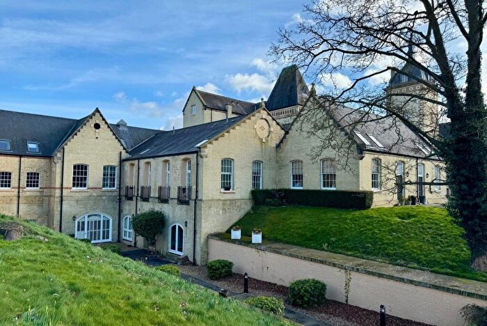 2 Bedroom Apartment For Sale In Bedford Wing, Fairfield Hall, Fairfield, Hitchin, SG5