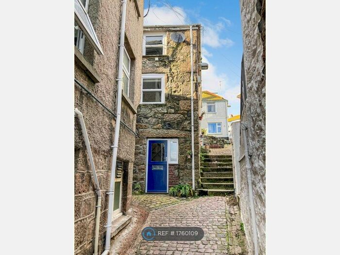 2 Bedroom Terraced House To Rent In Bethesda Hill, St. Ives, TR26