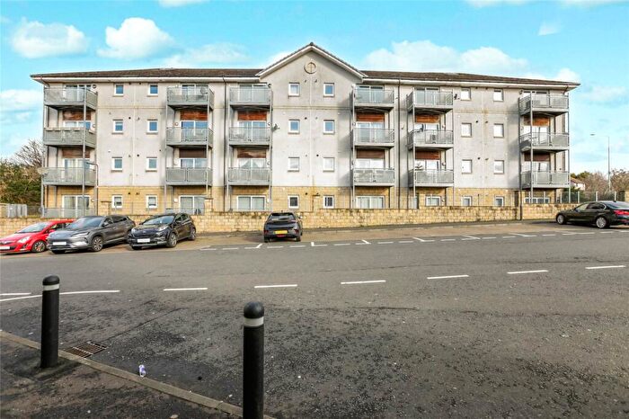 2 Bedroom Flat For Sale In Hawk Brae, Livingston, West Lothian, EH54