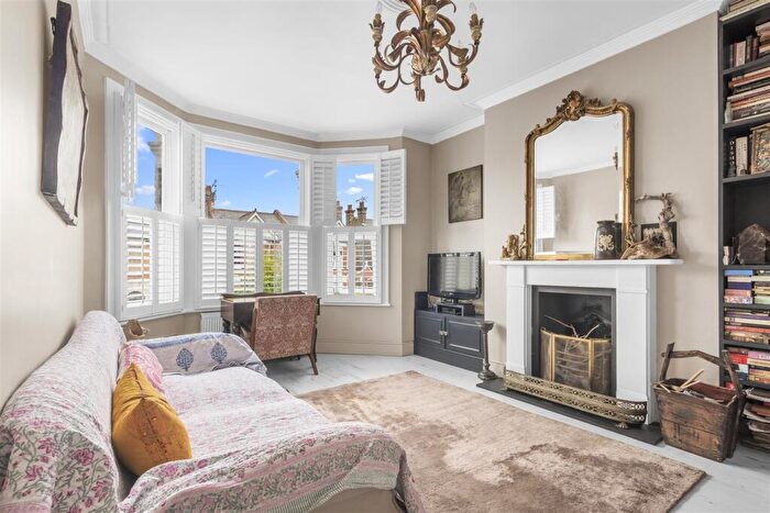 3 Bedroom Flat For Sale In Ridley Road, London, NW10