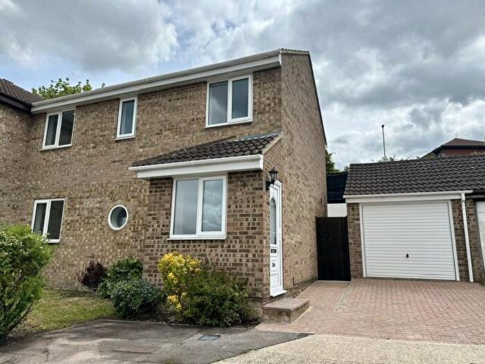 1 Bedroom Semi Detached House To Rent In Sheridan Close, Chatham, ME5