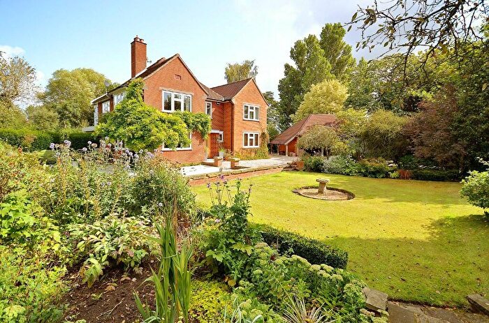 5 Bedroom Detached House To Rent In Blackcarr, Besthorpe, NR17