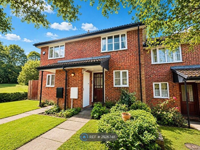 2 Bedroom Terraced House To Rent In Oregon Way, Luton, LU3