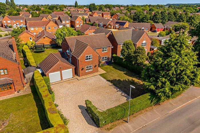 4 Bedroom Detached House For Sale In Foxes Lowe Road, Holbeach, PE12