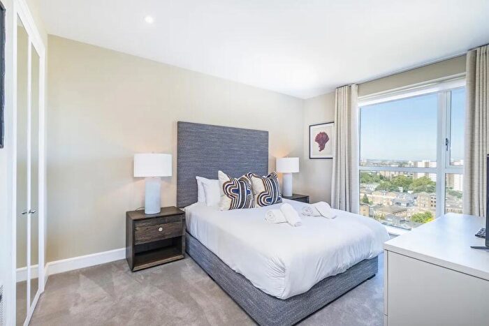 2 Bedroom Apartment To Rent In Circus Apartments, London, E14